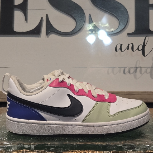 Nike Court Borough GS Pink Blue Youth Sz 5Y #DV5456 108 - Picture 2 of 6